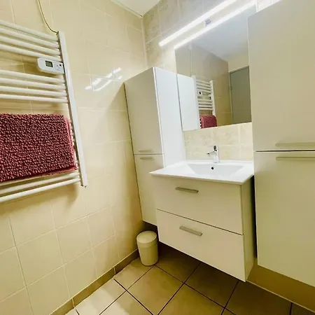 Апартаменты Cap D'agde Maisonnette Terrasse Clim Plage *